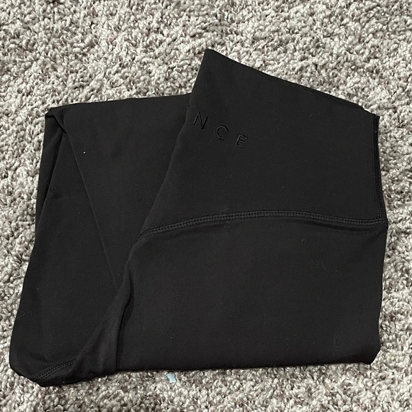 Balance Cloud Pant- Midnight - Picture 2 of 2